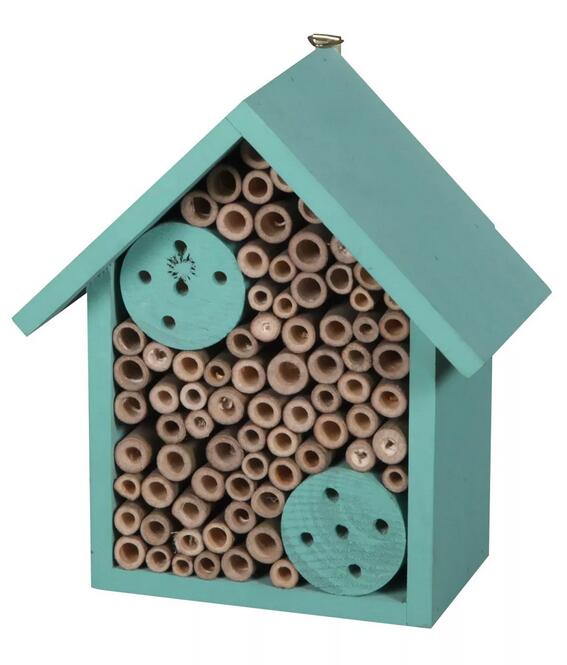 Wood bird house
