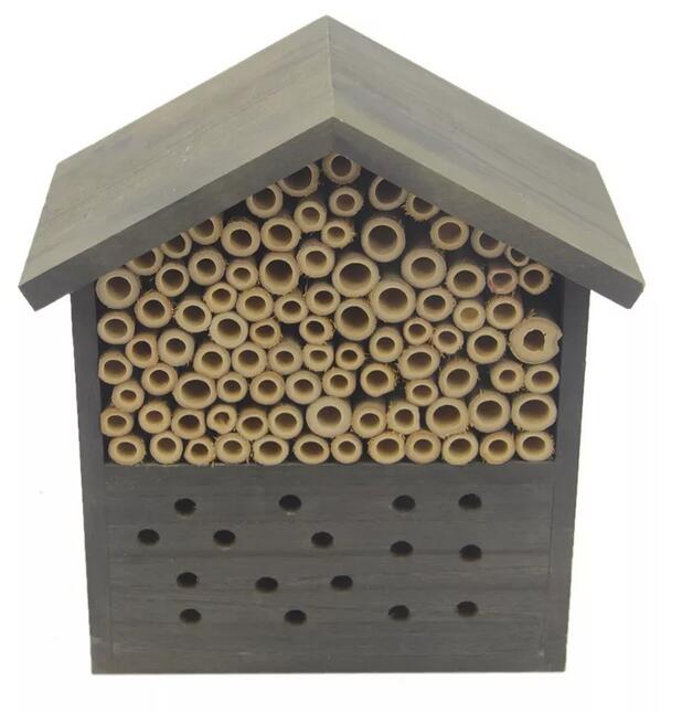 Wood bird house